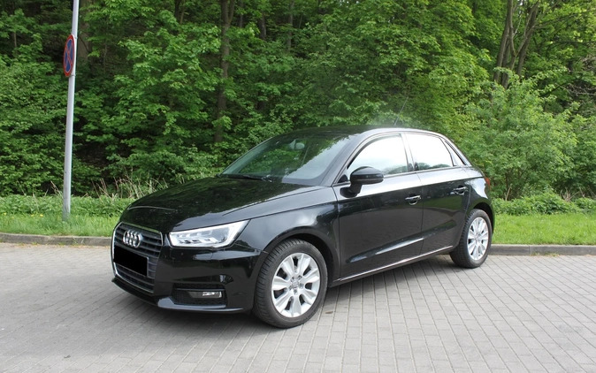 Audi A1 cena 42900 przebieg: 80200, rok produkcji 2016 z Wałbrzych małe 106